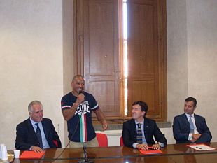 b110042222-bundu-vs-petrucci-si-avvicina-l-evento