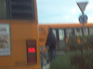 b004172314-mantignano-l-assemblea-dei-cittadini-rivuole-il-capolinea-del-44