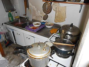 b302201911-producono-alimenti-in-un-laboratorio-abusivo