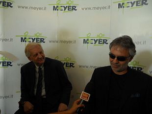 b110091818-andrea-bocelli-al-meyer