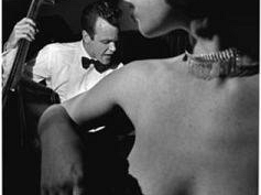 a706191255-fotografia-somewhere-there-s-music