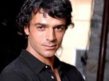 b105201522-luca-argentero-e-greta-scacchi-al-festival-pietrasanta-in-concerto