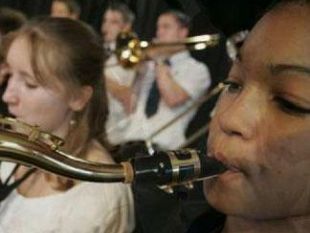 a803231440-da-londra-a-lucca-in-nome-della-musica