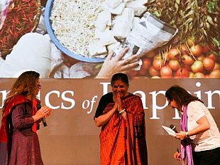 b205301704-hope-in-a-changing-climate-e-home