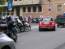 a604281448-il-4-maggio-scattano-la-ztl-notturna-in-centro-e-la-pedonalizzazione-dell-area-di-santa-croce-br-e-la-sosta-selvaggia-in-san-lorenzo