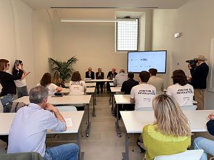 intelligenza-artificiale-prima-scuola-a-firenze