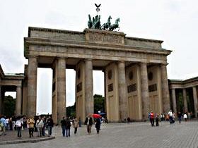 a911062157-venti-anni-dalla-caduta-del-muro-di-berlino