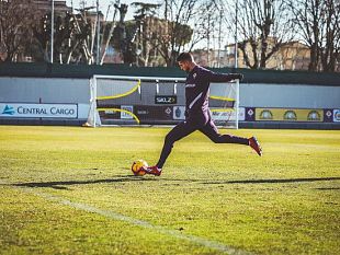 allo-stadio-bentegodi-in-cerca-di-un-bomber