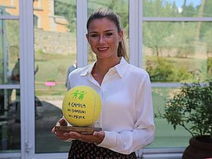 camila-giorgi-donazione-e-visita-al-meyer