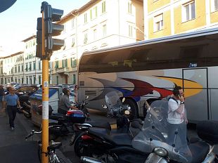 i-bus-turistici-tornano-alla-massima-capienza