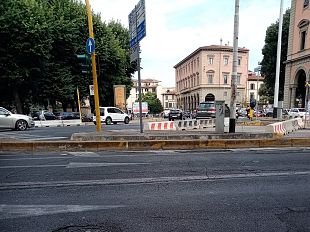 signora-ferita-soccorsa-dal-personale-di-servizi-alla-strada