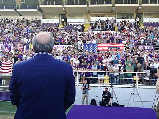 il-giudice-sportivo-multa-3-dirigenti-viola-ma-non-tocca-commisso