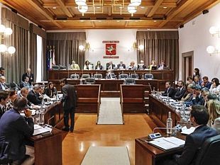 la-prima-variazione-del-bilancio-regionale-premia-cultura-sociale-economia-e-ambiente