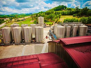 distilleria-deta-smantella-1900-mq-di-copertura-in-amianto