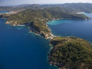 larcipelago-svelato-lisola-delba-come-destino-dello-spirito