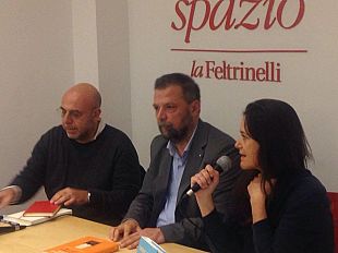 in-esilio-con-simone-lenzi