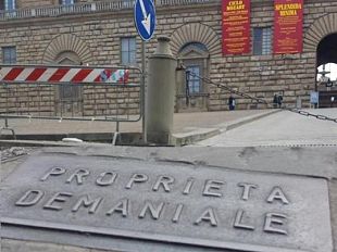 transenne-di-firenze-tappano-buchi-e-creano-polemica