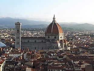 pasqua-a-firenze-i-droni-della-polizia-a-controllare