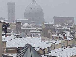 neve-su-tutto-il-territorio-scuole-chiuse-e-divieto-di-circolazione-ai-mezzi-pesanti