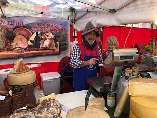 piazze-deuropa-che-bel-mercato-a-follonica
