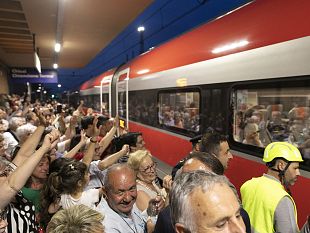 chiusi-che-festa-per-il-primo-frecciarossa