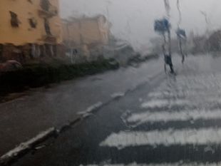 bomba-dacqua-su-firenze-un-diluvio