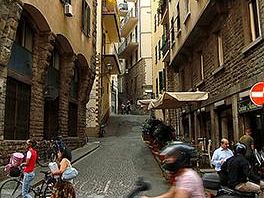 b311181424-albergo-diffuso-o-confuso-albergatori-bocciano-l-idea-delle-case-in-rete