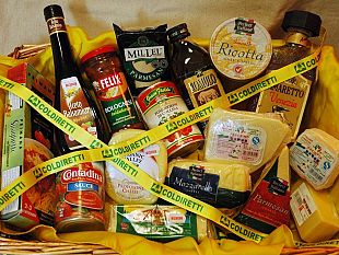 b210232134-agro-pirateria-le-contraffazioni-si-mangiano-30-mila-posti-di-lavoro