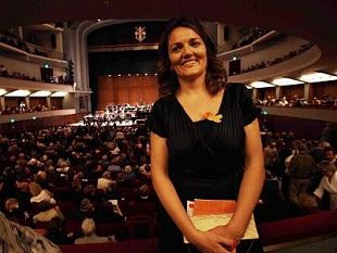 b207302229-maggio-il-consiglio-comunale-chiede-dimissioni-della-sovrintendente-colombo