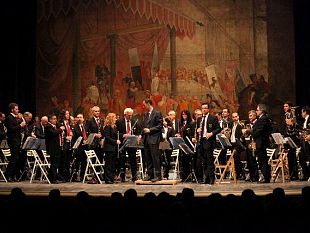 b112271852-teatro-del-popolo-il-2012-si-apre-con-il-concerto-di-capodanno