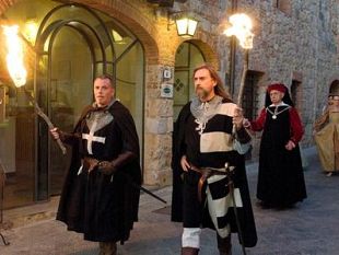 b206251742-la-festa-medievale-torna-a-illuminare-monteriggioni