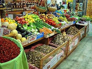 b010061548-tante-novita-al-mercatale-di-empoli