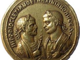 a912081133-la-moneta-di-roma-al-museo-archeologico-nazionale-di-firenze