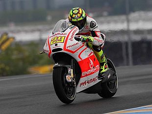 b305271651-moto-gp-al-mugello-il-ritorno-di-rossi-sulla-yamaha-ma-la-honda-va-fortissimo