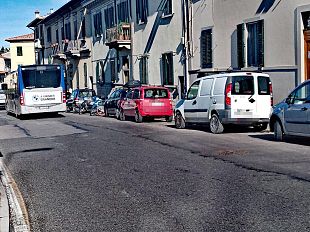 galluzzo-a-dicembre-lasfalto-nuovo-in-zona-ponte-di-certosa