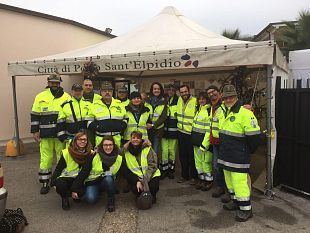 terremoto-di-umbria-e-marche-tanti-volontari-toscani-in-servizio-nelle-zone-colpite