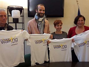 florence-walking-by-night