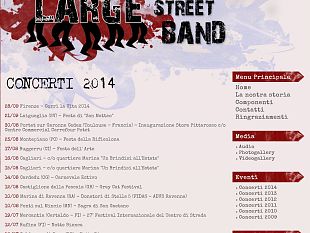 large-street-band-a-castiglione-della-pescaia