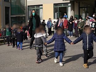 un-girotondo-per-dire-no-ai-vandali