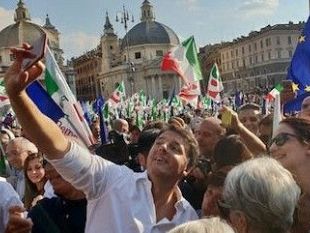 leopolda-2018-matteo-renzi-ma-che-strano-i-5-stelle-hanno-scelto-lo-stesso-weekend