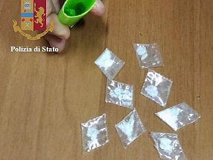 blitz-antidroga-della-polizia-di-stato-tra-san-lorenzo-e-i-giardini-della-fortezza