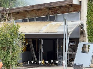 incendio-al-viper-theatre-tenete-le-finestre-chiuse