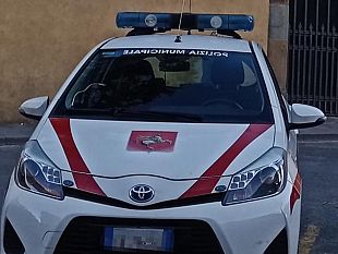 via-pistoiese-guidatore-e-scooter-fanno-il-pieno-di-irregolarita