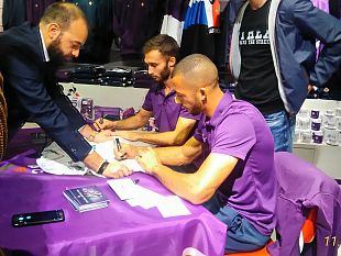 pezzella-e-hugo-al-fiorentina-store-i-gigli
