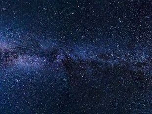 cometa-di-natale-e-stelle-cadenti-in-arrivo-lo-spettacolo-del-cielo-di-dicembre-in-toscana