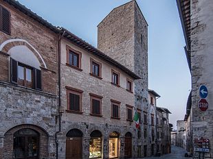 ha-riaperto-la-torre-e-casa-campatelli-di-san-gimignano