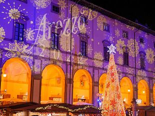 la-fiera-antiquaria-per-salutare-il-2023-ad-arezzo