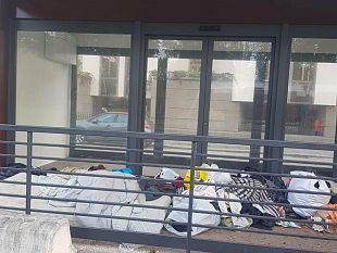 draghi-e-montelatici-degrado-nella-cabina-lungo-la-tramvia