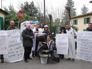 b101131422-a-san-salvi-la-tassa-di-scopa