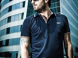 b306171821-cesare-cremonini-il-tour-estivo-parte-dlla-toscana